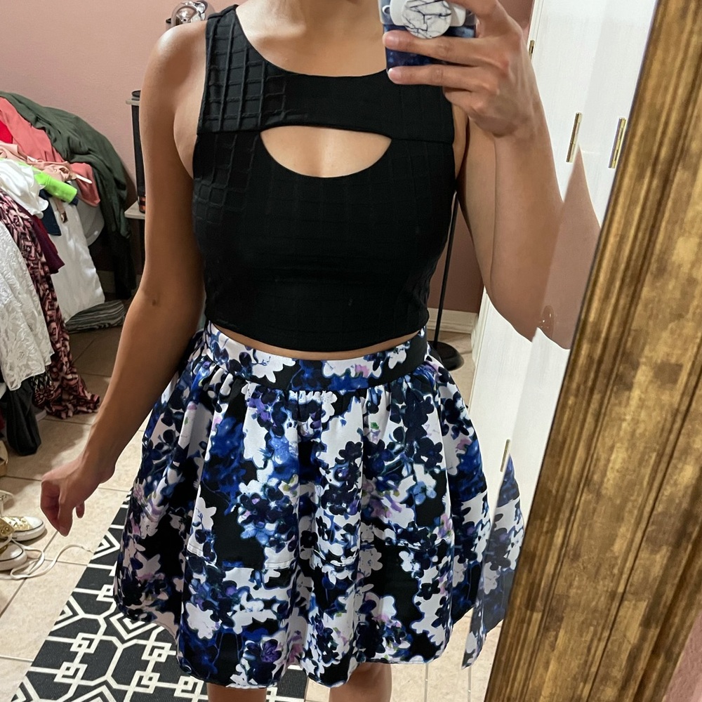2B Bebe black crop top